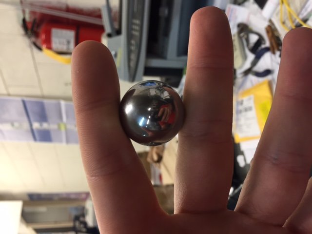 How to make another thing. Alright, let's get this how to started. First you will need: 10ft (3.048m) of paracord 1in (2.54cm) steel ball bearing Scissors (some