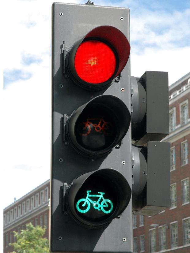 Traffic lights comp. .. This will really help bring traffic to FunnyJunk